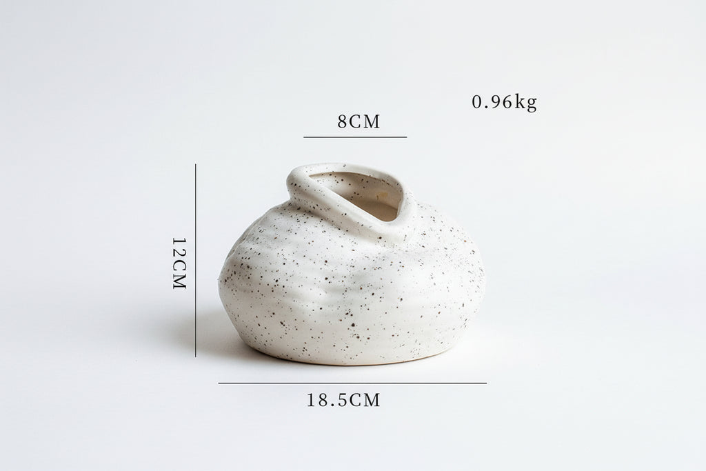 Maka Vase