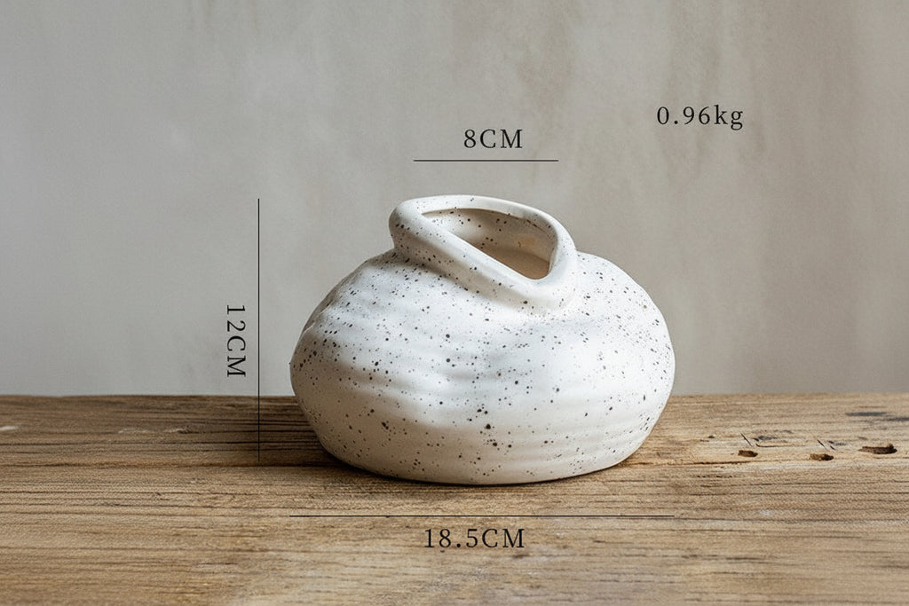 Maka Vase