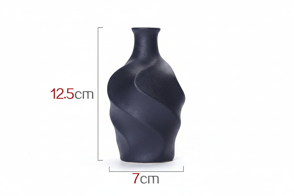 Vera Vase
