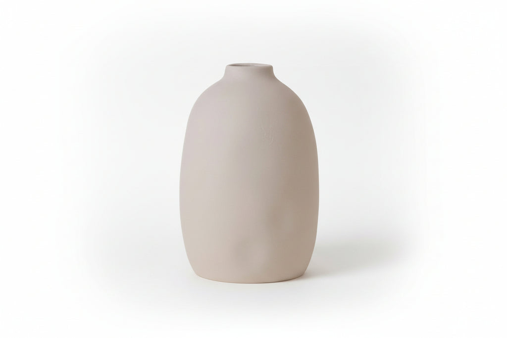 Nomi Vase